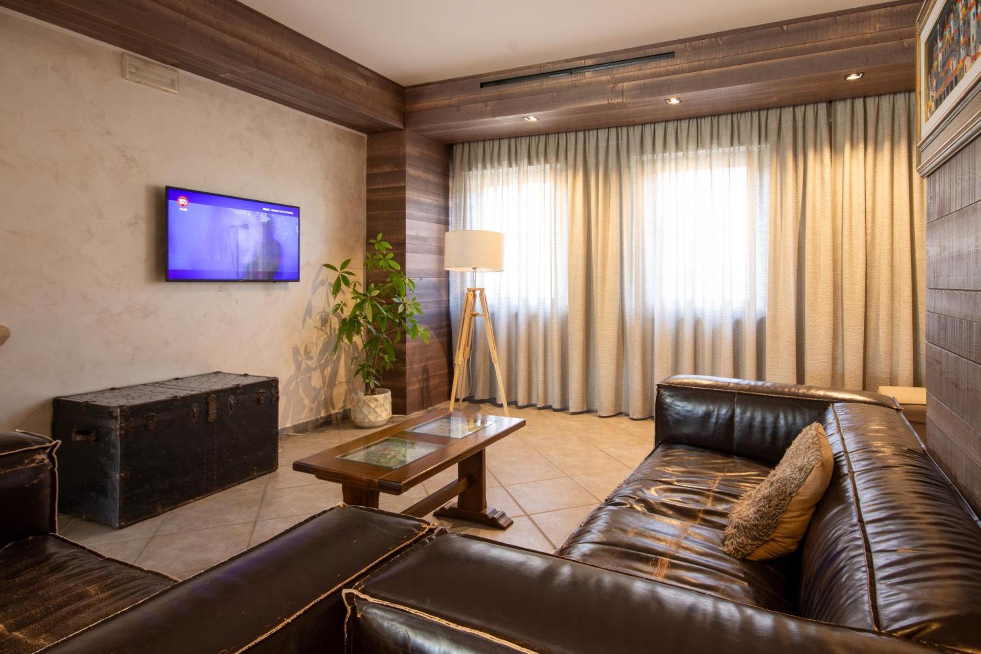 Hotel Don Luis Castel Di Sangro Bagian luar foto
