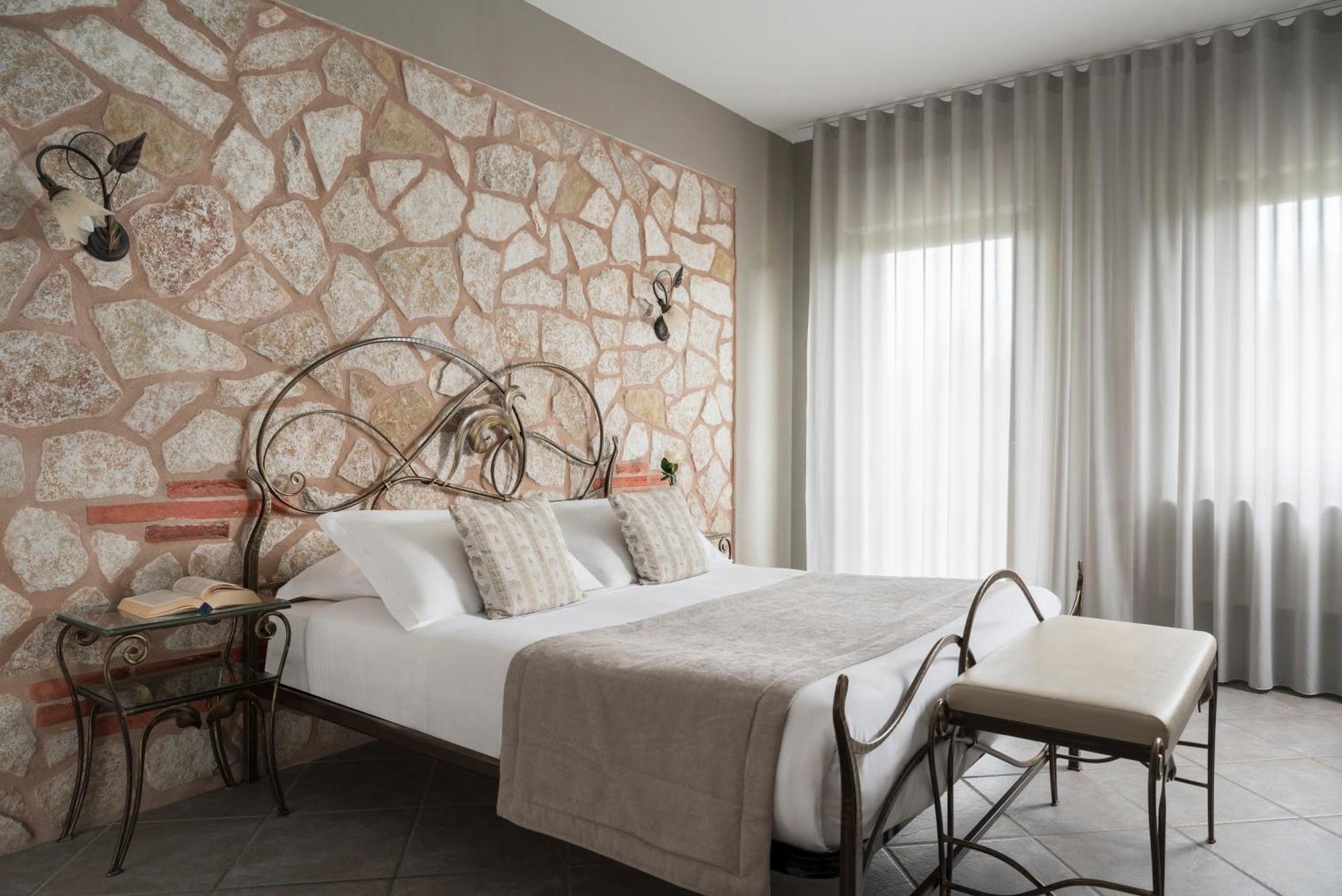 Hotel Don Luis Castel Di Sangro Bagian luar foto