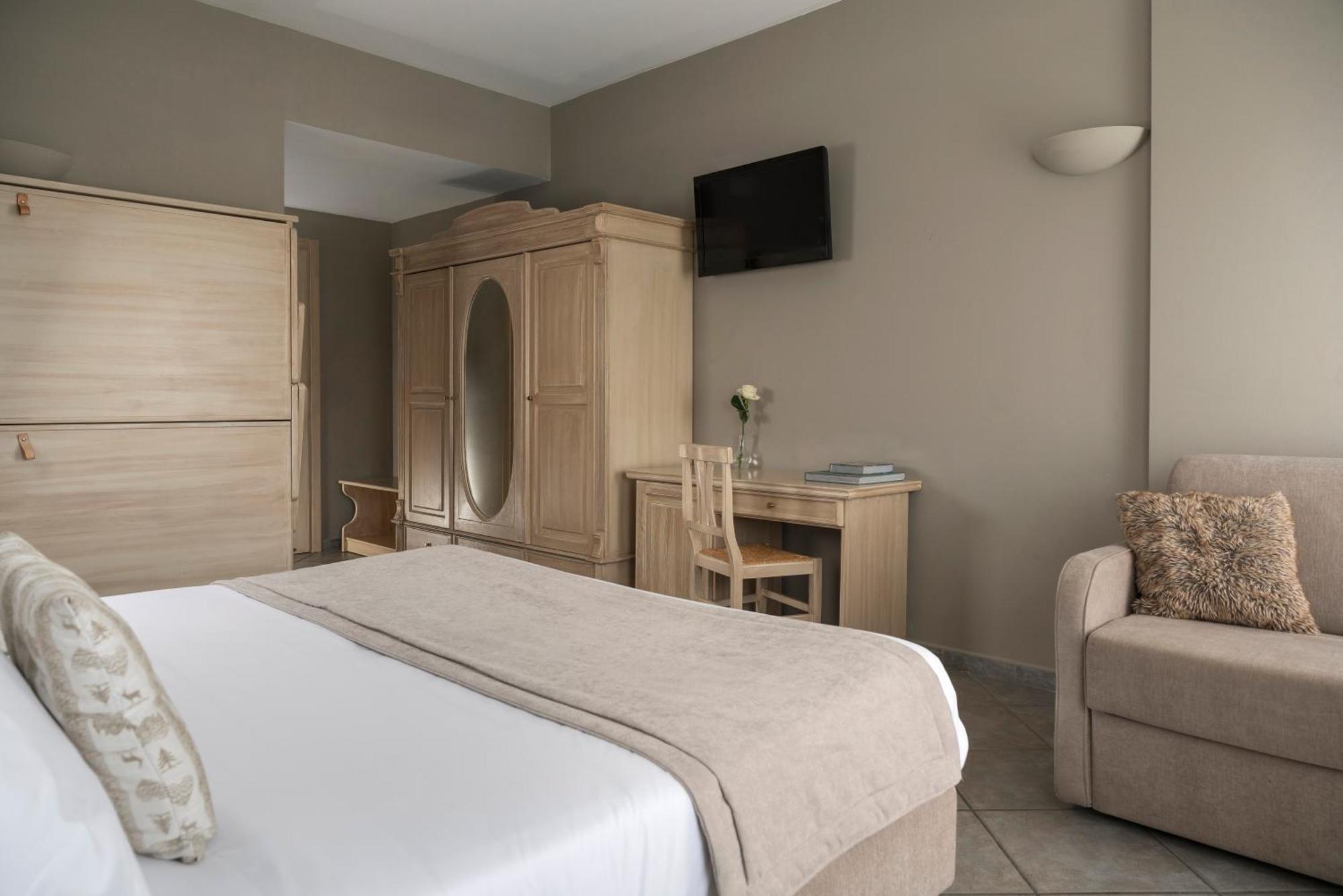 Hotel Don Luis Castel Di Sangro Bagian luar foto