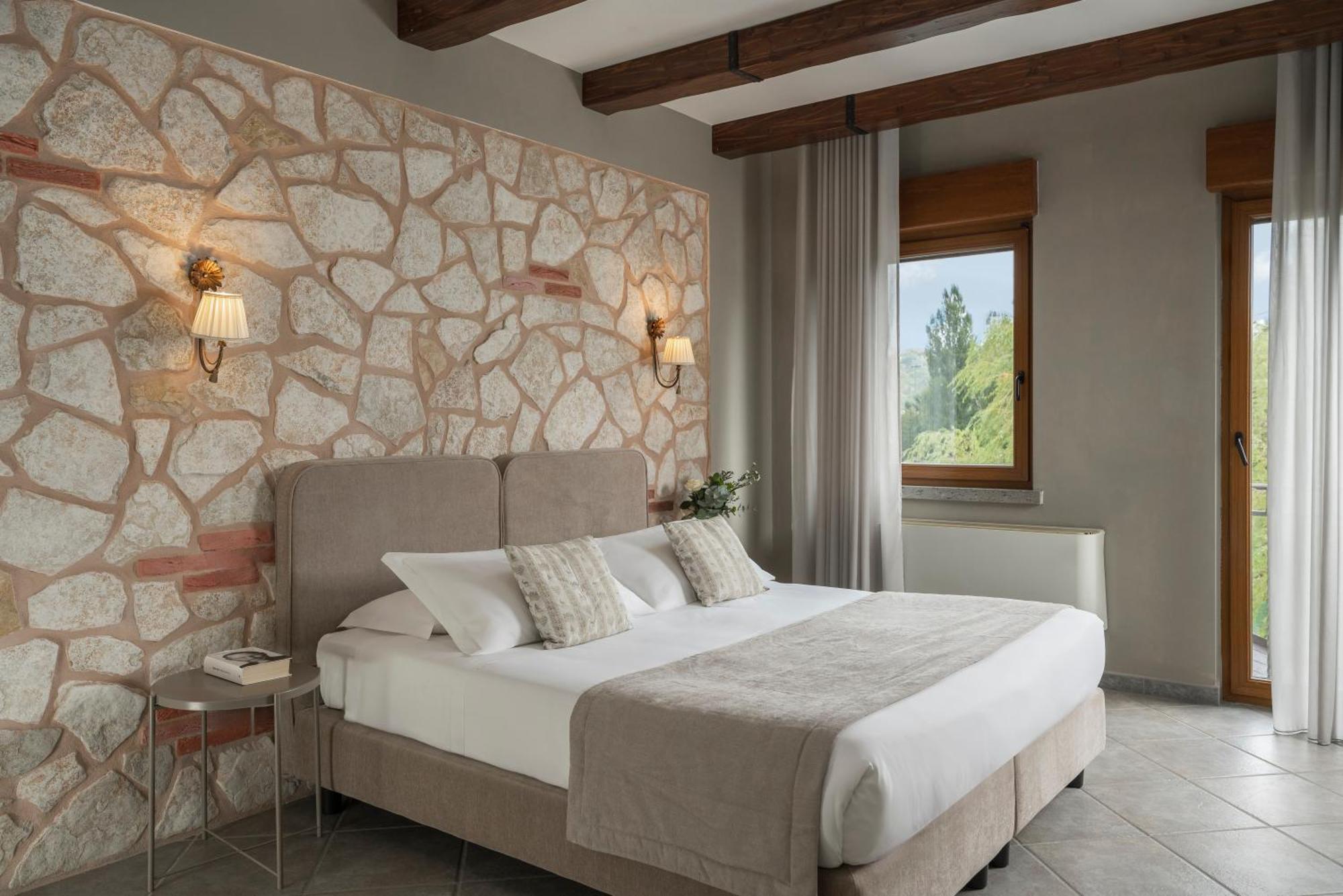 Hotel Don Luis Castel Di Sangro Bagian luar foto