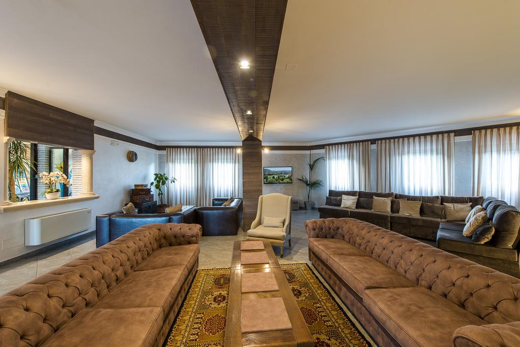 Hotel Don Luis Castel Di Sangro Bagian luar foto